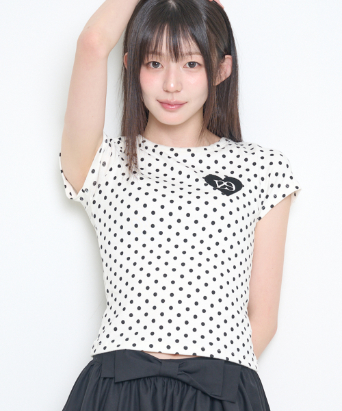ILLIGO（イリゴ）の「129ドットフィッテッドTシャツブラックドット（Tシャツ/カットソー・レディース・その他・OS）」の6枚目の写真