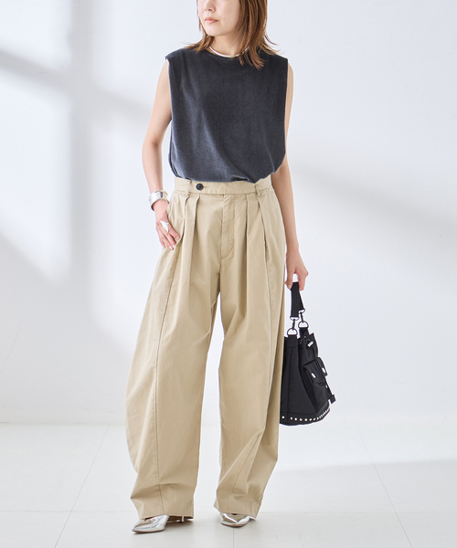 journal standard L'essage(ジャーナルスタンダードレサージュ)の「《追加/接触冷感》クールタッチベロアタックノースリーブ(Tシャツ/カットソー・レディース・アイボリー/ネイビー/ブラウン・FREE)」の22枚目の写真