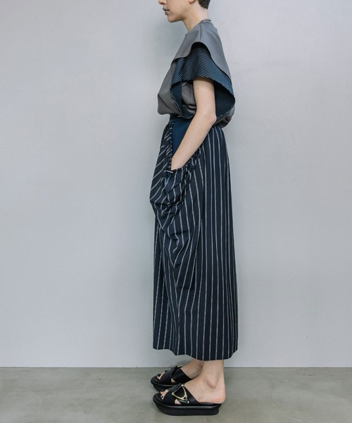 MARECHAL TERRE(マルシャルテル)の「異素材コンビネーションスカート(スカート・レディース・ブラック系/ネイビー系/ブラウン系/ブラック系1・MEDIUM)」の9枚目の写真