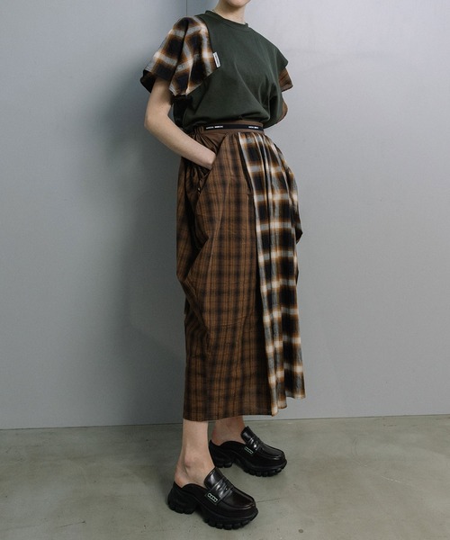 MARECHAL TERRE(マルシャルテル)の「異素材コンビネーションスカート(スカート・レディース・ブラック系/ネイビー系/ブラウン系/ブラック系1・MEDIUM)」の19枚目の写真