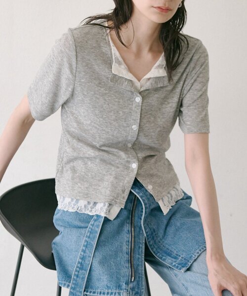 COLONY 2139(コロニートゥーワンスリーナイン)の「レースドッキングカーディガン(Tシャツ/カットソー・レディース・ブラック/グレー・FREE)」の2枚目の写真