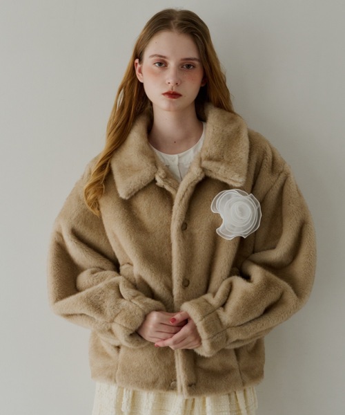 tulle brooch fur coat / コサージュ付きファーコート tulle brooch fur coat / コサージュ付きファーコート（その他アウター