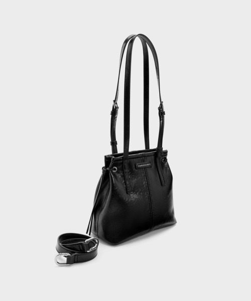 CHARLES & KEITH(チャールズ & キース)の「Noane ノアン イーロンゲイティド トートバッグ(トートバッグ・レディース・ワインレッド/スミクロ・S)」の3枚目の写真