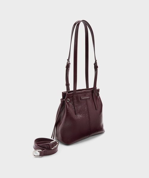 CHARLES & KEITH(チャールズ & キース)の「Noane ノアン イーロンゲイティド トートバッグ(トートバッグ・レディース・ワインレッド/スミクロ・S)」の10枚目の写真