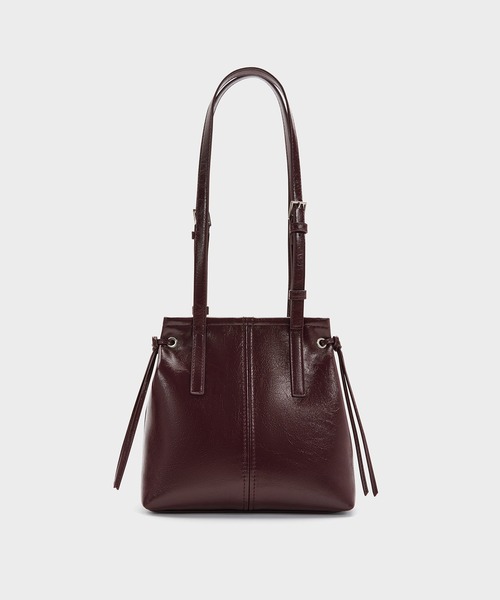 CHARLES & KEITH(チャールズ & キース)の「Noane ノアン イーロンゲイティド トートバッグ(トートバッグ・レディース・ワインレッド/スミクロ・S)」の11枚目の写真