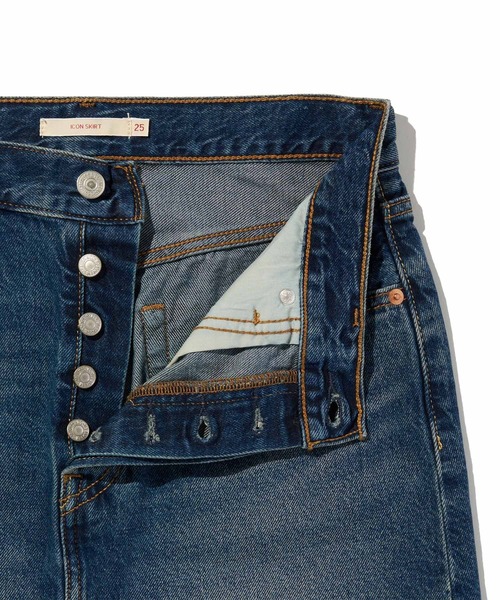 Levi's(リーバイス)の「Levi's/リーバイス ICON デニム スカート(デニムスカート・レディース・ダークインディゴブルー・26inch/25inch/24inch/23inch/28inch/27inch)」の9枚目の写真