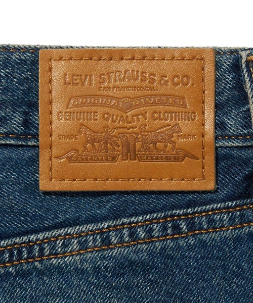 Levi's(リーバイス)の「Levi's/リーバイス ICON デニム スカート(デニムスカート・レディース・ダークインディゴブルー・26inch/25inch/24inch/23inch/28inch/27inch)」の13枚目の写真