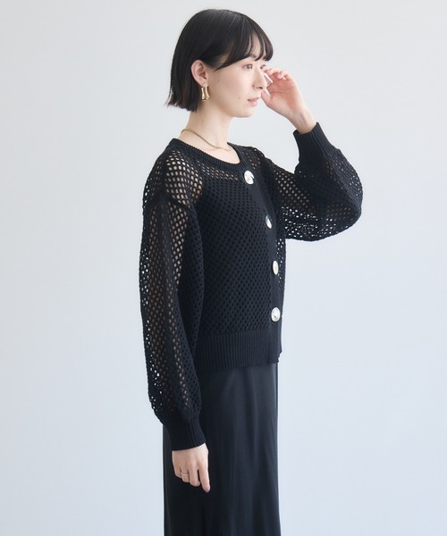 Paradise Picnic(パラダイスピクニック)の「ROSIEE メタル釦メッシュニットカーディガン(カーディガン/ボレロ・レディース・ブラック/レッド・FREE)」の7枚目の写真