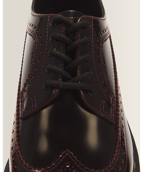 Dr. Martens(ドクターマーチン)の「Dr. Martens/ドクターマーチン 3989 ブローグ シューズ 44087600(その他シューズ・メンズ・チェリーレッド・UK4/UK3/UK10/UK9/UK8/UK7/UK6/UK5/UK11)」の2枚目の写真