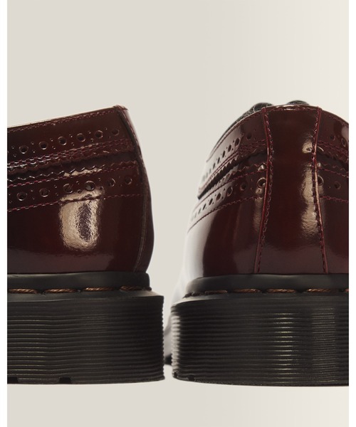 Dr. Martens(ドクターマーチン)の「Dr. Martens/ドクターマーチン 3989 ブローグ シューズ 44087600(その他シューズ・メンズ・チェリーレッド・UK4/UK3/UK10/UK9/UK8/UK7/UK6/UK5/UK11)」の4枚目の写真