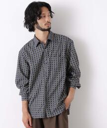EDITORIAL PRINT レギュラーカラーシャツ