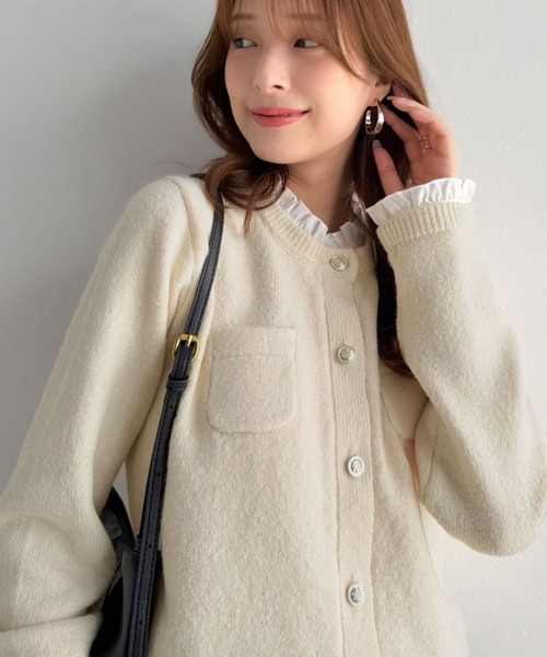 mily bilet(ミウィビレット)の「【mily bilet】秋コーデに、ひとさじの甘さを。取り外し可能フリル襟 2Wayフェイクレイヤードカーディガン(カーディガン/ボレロ・レディース・ネイビー/グレー/アイボリー・SMALL/MEDIUM/LARGE/X-LARGE)」の15枚目の写真
