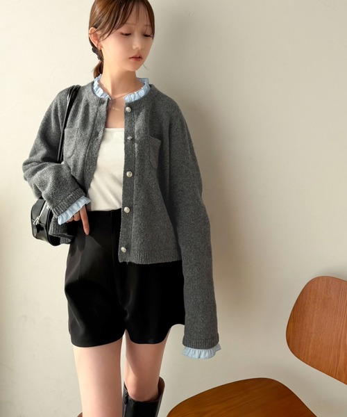 mily bilet(ミウィビレット)の「【mily bilet】秋コーデに、ひとさじの甘さを。取り外し可能フリル襟 2Wayフェイクレイヤードカーディガン(カーディガン/ボレロ・レディース・ネイビー/グレー/アイボリー・SMALL/MEDIUM/LARGE/X-LARGE)」の18枚目の写真