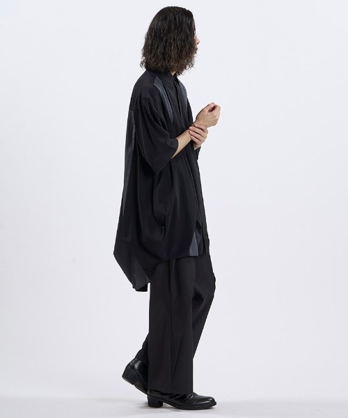 NO ID.(ノーアイディ)の「mhs2671- 3DギャザーハーフスリーブロングSH シャツ(459006-094S)(シャツ/ブラウス・メンズ・ブラック系その他/ブラック×ホワイト/ブラック・ONE SIZE)」の21枚目の写真