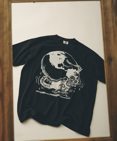 RAT FINK(ラットフィンク)の「RAT FINK / ラットフィンク 別注 グラフィック Tシャツ(Tシャツ/カットソー・メンズ・ホワイト/ブラウン/ブラック・MEDIUM/LARGE)」の1枚目の写真