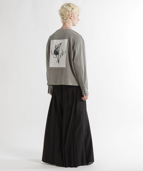 HARE（ハレ）の「【郷祥×HARE】VネックバックプリントカットLS(HARE)（Tシャツ/カットソー・メンズ・グレー/ブラック・FREE）」の9枚目の写真