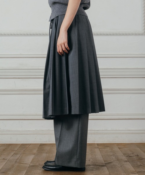 CREDONA(クレドナ)の「PLEATED MIDI SKIRT/プリーツミディスカート(スカート・レディース・グレー/ブラック・FREE)」の10枚目の写真