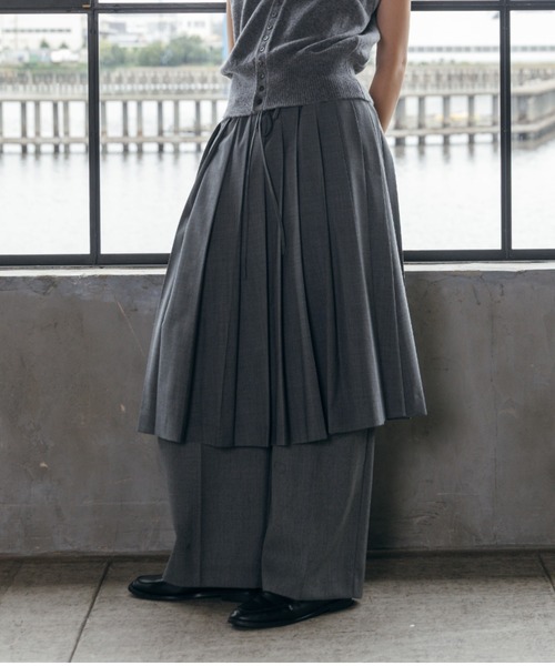 CREDONA(クレドナ)の「PLEATED MIDI SKIRT/プリーツミディスカート(スカート・レディース・グレー/ブラック・FREE)」の8枚目の写真