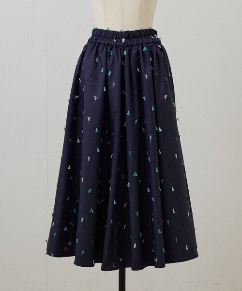 BEARDSLEY(ビアズリー)の「《ZOZO先行予約開始》フェザー刺繍スカート(スカート・レディース・ネイビー・FREE)」の8枚目の写真