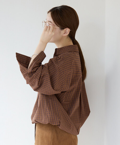 IENA(イエナ)の「オーガニックコットンドロストシャツ(シャツ/ブラウス・レディース・ブラウン/ホワイト/チャコールグレー・FREE)」の15枚目の写真