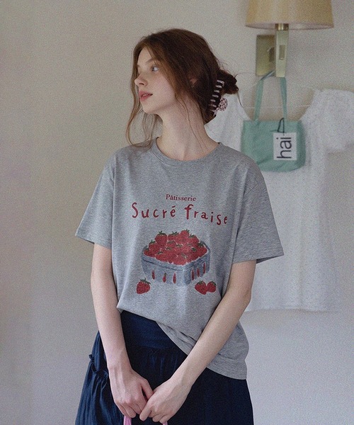 Girly Doll(ガーリードール)の「フロントイラストプリントTシャツ(Tシャツ/カットソー・レディース・グレー・M/L)」の3枚目の写真