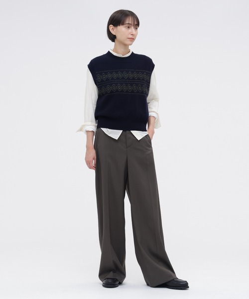 MARGARET HOWELL(マーガレットハウエル)の「WASHABLE WOOL PLAINWEAVE(その他パンツ・レディース・ダークグリーン・3/2/1)」の1枚目の写真