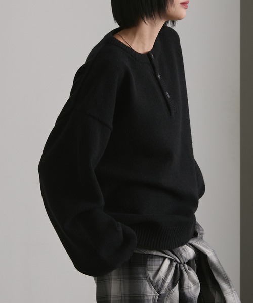 cussil(クシル)の「【cussil/クシル】ハイファンクショナルニット ワイドバルーンスリーブ ルーズヘンリーネックセーター(ニット/セーター・メンズ・ブラック/ワイン/チャコールグレー・S/L/M)」の20枚目の写真