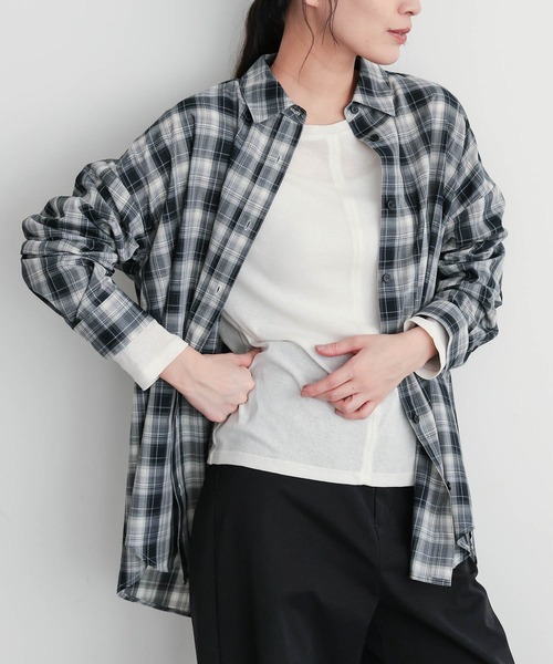 for/c(フォーシー)の「キュプラ混エアリーチェックシャツ【サスティナブル】(シャツ/ブラウス・レディース・ブラック/ブラウン・M/L/LL)」の1枚目の写真