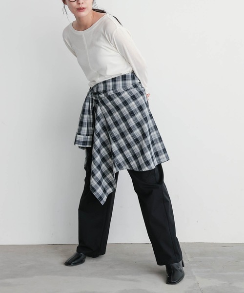 for/c(フォーシー)の「キュプラ混エアリーチェックシャツ【サスティナブル】(シャツ/ブラウス・レディース・ブラック/ブラウン・M/L/LL)」の22枚目の写真
