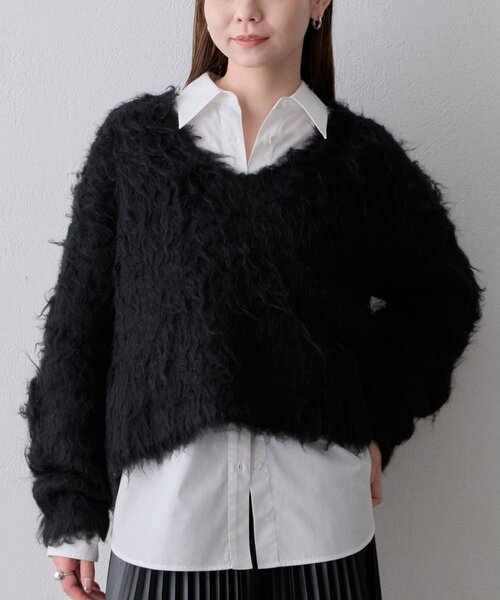 THE PAUSE(ザ ポーズ)の「〈WEB限定〉【THE PAUSE】シャギーVネックプルオーバー(ニット/セーター・レディース・グレー/パープル/ブラック・FREE)」の2枚目の写真
