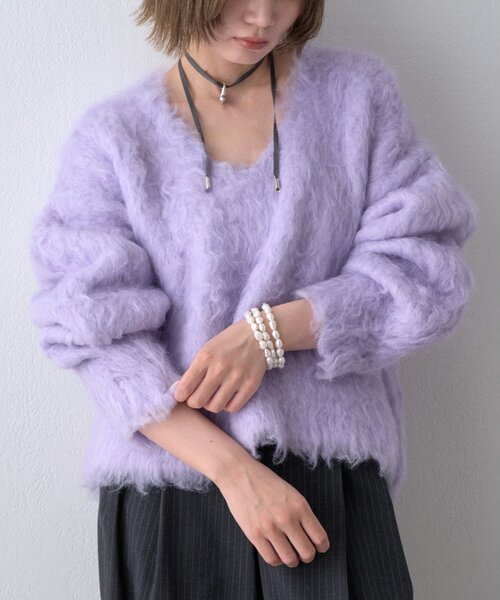 THE PAUSE(ザ ポーズ)の「〈WEB限定〉【THE PAUSE】シャギーVネックプルオーバー(ニット/セーター・レディース・グレー/パープル/ブラック・FREE)」の11枚目の写真