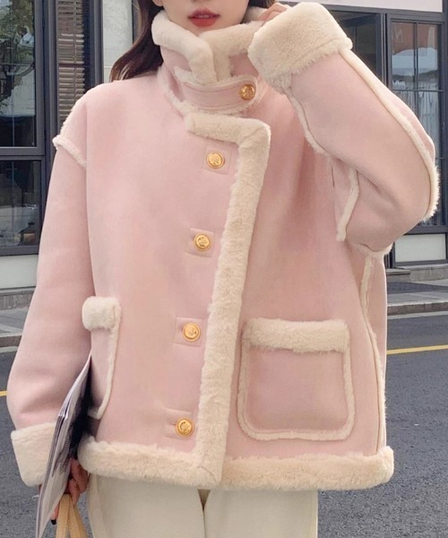 AMAJI（アマジ）の「ゴールドボタン ムートンジャケット（ムートンコート・レディース・ライトピンク・MEDIUM/LARGE/X-LARGE/SMALL）」の3枚目の写真