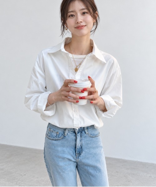 center i(センターアイ)の「オーバーサイズベーシック長袖シャツ/きれいめ秋レイヤードトップス(シャツ/ブラウス・レディース・ホワイト/ブルー・FREE)」の1枚目の写真