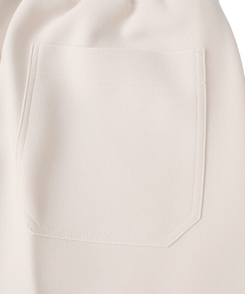 SOFFITTO(ソフィット)の「【BIRROT/ビロット】LAY3 DRAWSTRING SHORTSウエストゴム・ワイドショートパンツ(その他パンツ・レディース・ベージュ・FREE)」の6枚目の写真