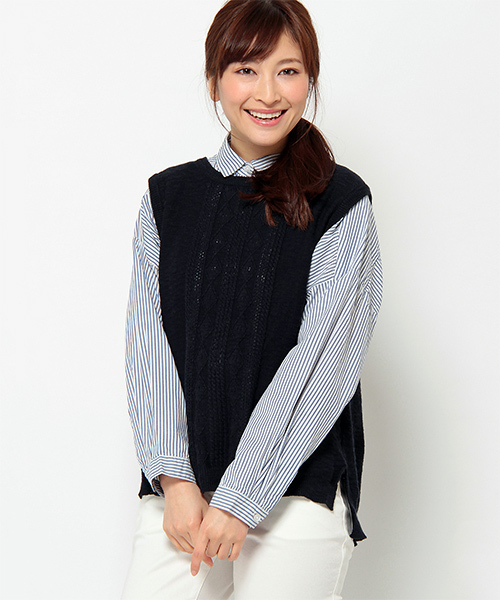 LBC(エルビーシー)の「コットンリネンスラブ後ろ開きベスト(ベスト・レディース・オリーブ/オフホワイト/ネイビー・MEDIUM)」の3枚目の写真