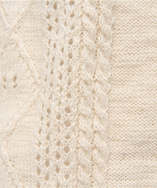 LBC(エルビーシー)の「コットンリネンスラブ後ろ開きベスト(ベスト・レディース・オリーブ/オフホワイト/ネイビー・MEDIUM)」の4枚目の写真