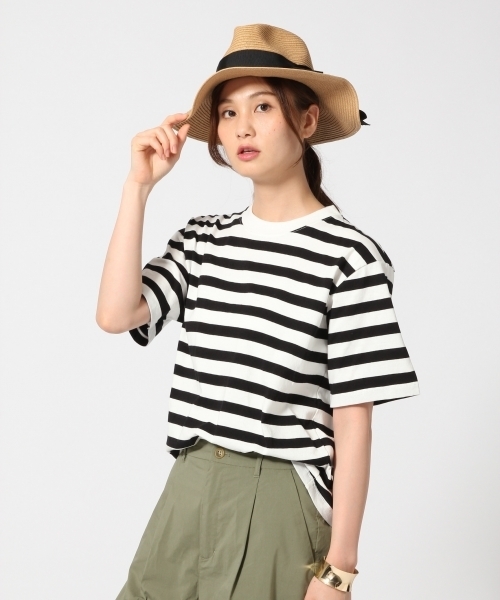 GLOBAL WORK（グローバルワーク）の「コットンBOXTシャツ半袖/723975（Tシャツ/カットソー・レディース・オフホワイト/ブラウン/ホワイト/ブラック・SMALL/LARGE/MEDIUM）」の2枚目の写真