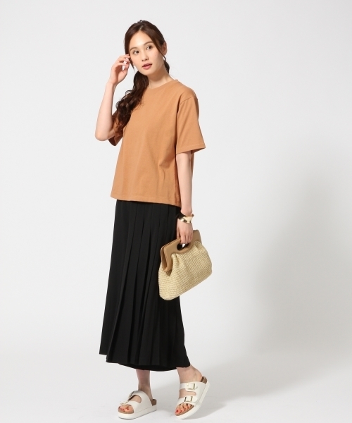 GLOBAL WORK（グローバルワーク）の「コットンBOXTシャツ半袖/723975（Tシャツ/カットソー・レディース・オフホワイト/ブラウン/ホワイト/ブラック・SMALL/LARGE/MEDIUM）」の13枚目の写真