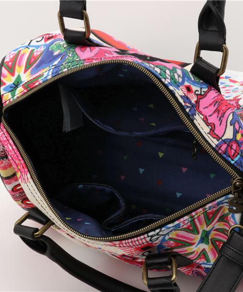 Desigual（デシグアル）の「[Desigual/デシグアル]バッグ（ショルダーバッグ・レディース・レッド系その他・ONE SIZE）」の4枚目の写真