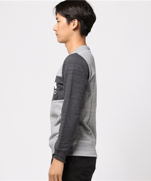 Reebok（リーボック）の「F ARCHIVE STRIPE CREW（スウェット・メンズ・グレー系その他/レッド系その他/ブラック・XX-LARGE/MEDIUM/X-LARGE/XXX-LARGE/SMALL/LARGE）」の4枚目の写真