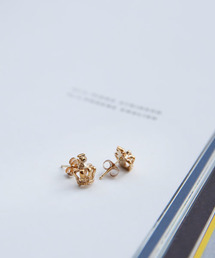 ROYAL ORDER（ロイヤルオーダー）の「HALF TINY CROWN EARRINGS