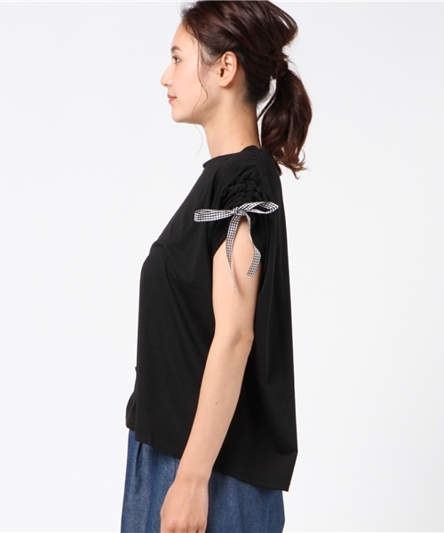 MERLOT（メルロー）の「リボンスリーブクロップドトップス2316（Tシャツ/カットソー・レディース・オフホワイト/ネイビー/ブラック・FREE）」の17枚目の写真