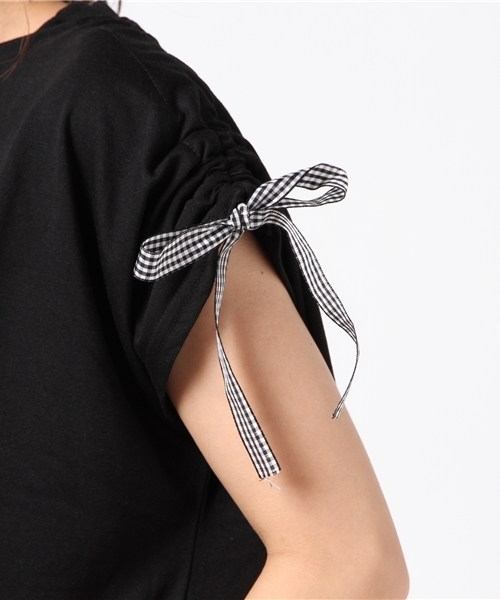 MERLOT（メルロー）の「リボンスリーブクロップドトップス2316（Tシャツ/カットソー・レディース・オフホワイト/ネイビー/ブラック・FREE）」の11枚目の写真