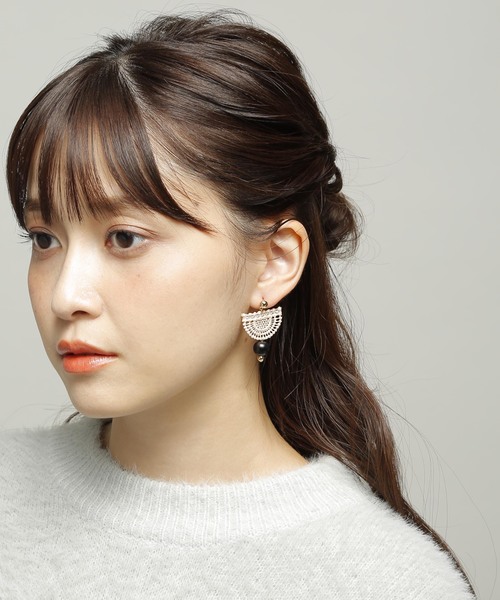 PLAIN CLOTHING（プレーンクロージング）の「半円レースピアス【PLAIN CLOTHING】（ピアス（両耳用）・レディース・ブラック/カーキ/ワイン・FREE）」の11枚目の写真