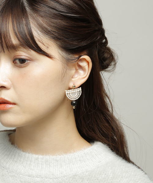 PLAIN CLOTHING（プレーンクロージング）の「半円レースピアス【PLAIN CLOTHING】（ピアス（両耳用）・レディース・ブラック/カーキ/ワイン・FREE）」の13枚目の写真