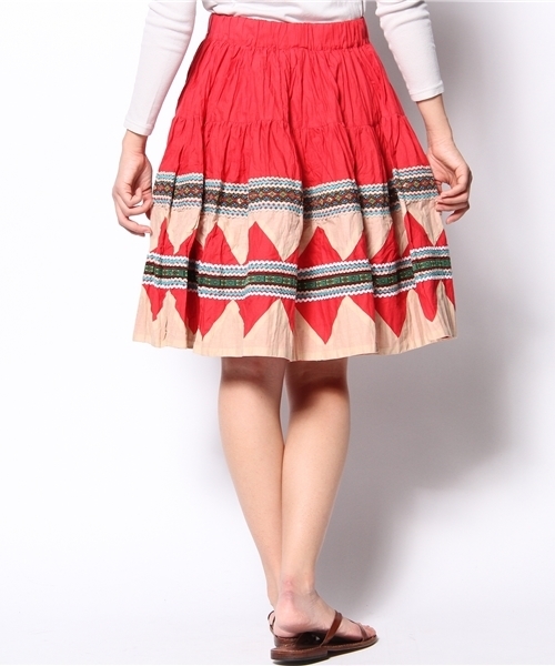 BEAMS BOY（ビームスボーイ）の「O.ﾈｲﾃｨﾌﾞS MID（スカート・レディース・カーキ/レッド・ONE SIZE）」の4枚目の写真