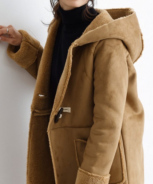 Pierrot（ピエロ）の「フード付きフェイクムートンボアコート（ムートンコート・レディース・グレー/ピンク系その他/キャメル/モカ・L/M）」の9枚目の写真