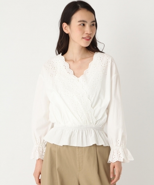 niko and...(ニコアンド)の「スカラレースカシュブラウス(シャツ/ブラウス・レディース・ホワイト/ブラック・LARGE/MEDIUM)」の1枚目の写真