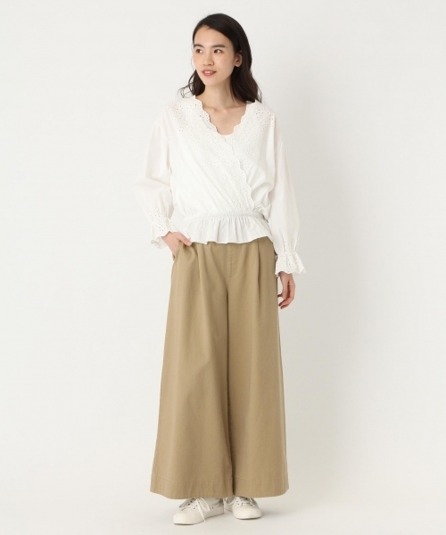 niko and...(ニコアンド)の「スカラレースカシュブラウス(シャツ/ブラウス・レディース・ホワイト/ブラック・LARGE/MEDIUM)」の9枚目の写真