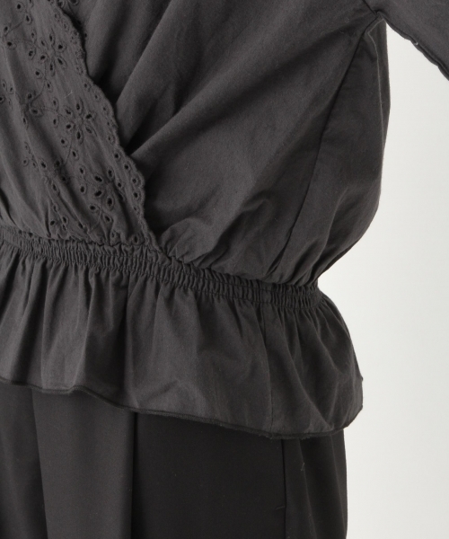 niko and...(ニコアンド)の「スカラレースカシュブラウス(シャツ/ブラウス・レディース・ホワイト/ブラック・LARGE/MEDIUM)」の6枚目の写真